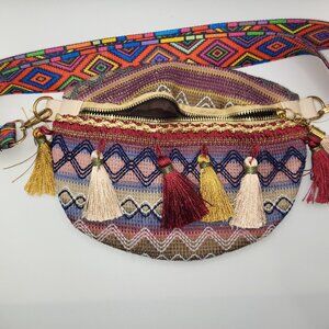Fanny Bag Retro Canvas Tassel Decorated Geometric Embroidery Waist Bag 6x9"
